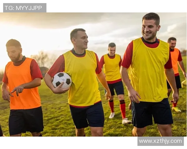 白人足球明星的魅力与帅气展现了运动员的风采与时尚感 白人足球明星的魅力与帅气展现了运动员的风采与时尚感